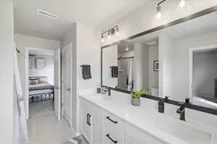1834 S De Gaulle Ct, Aurora, CO 80018 - Photo 34