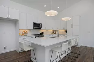729 Kubat Ln, Longmont, CO 80503 - Photo 2
