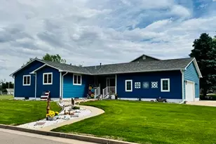 330 W Grant St, Haxtun, CO 80731 - Photo 1