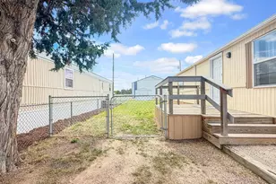 901 Phelps St, Sterling, CO 80751 - Photo 44