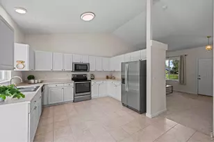 1461 Clover Creek Dr, Longmont, CO 80503 - Photo 8