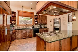 1471 Jungfrau Trl, Estes Park, CO 80517 - Photo 10