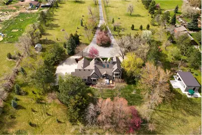 5575 Saint Vrain Rd, Longmont, CO 80503 - Photo 2