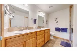 479 E 27th St, Loveland, CO 80538 - Photo 20