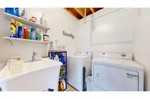 479 E 27th St, Loveland, CO 80538 - Photo 32