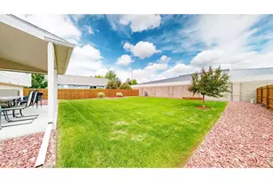 479 E 27th St, Loveland, CO 80538 - Photo 40