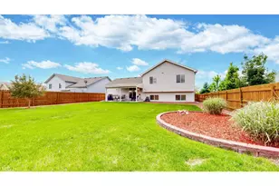 479 E 27th St, Loveland, CO 80538 - Photo 38