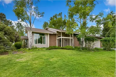800 Grove Ct, Loveland, CO 80537 - Photo 2