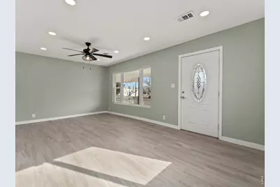 675 Knox Ct, Denver, CO 80204 - Photo 4