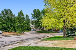 1115 Button Rock Dr, Longmont, CO 80504 - Photo 4