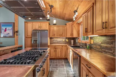 9201 Four Wheel Dr, Loveland, CO 80537 - Photo 12