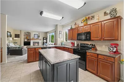 1926 Rannoch Dr, Longmont, CO 80504 - Photo 8