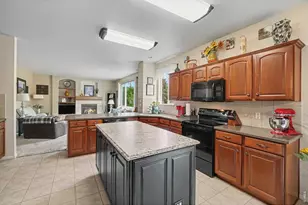 1926 Rannoch Dr, Longmont, CO 80504 - Photo 8