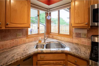 1611 Sunset St, Longmont, CO 80501 - Photo 18