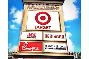 3121 S Tamarac Dr, Denver, CO 80231 - Photo 46