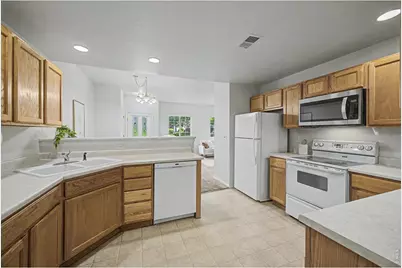 1703 Whitehall Dr #4F, Longmont, CO 80504 - Photo 10