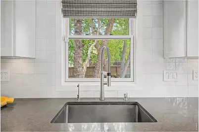 910 S Euclid Way, Denver, CO 80209 - Photo 14