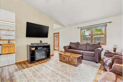 301 N 44th Ave Ct, Greeley, CO 80634 - Photo 10