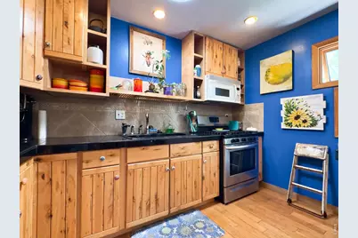 516 S Overland Trl, Fort Collins, CO 80521 - Photo 6