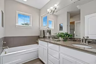 2556 Des Moines Dr, Fort Collins, CO 80525 - Photo 16
