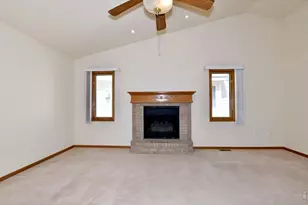 907 N 4th St, Johnstown, CO 80534 - Photo 6