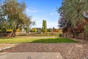 829 Independence Dr, Longmont, CO 80504 - Photo 32