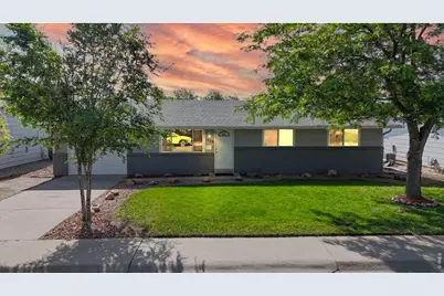 1702 Diana Dr, Loveland, CO 80537 - Photo 2