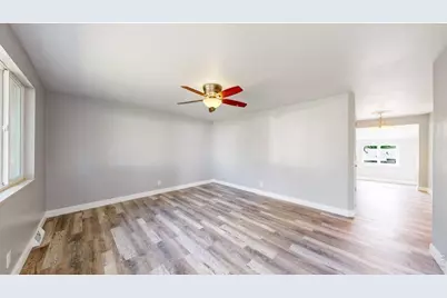 1702 Diana Dr, Loveland, CO 80537 - Photo 4