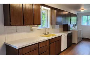 521 W 33rd St, Loveland, CO 80538 - Photo 10