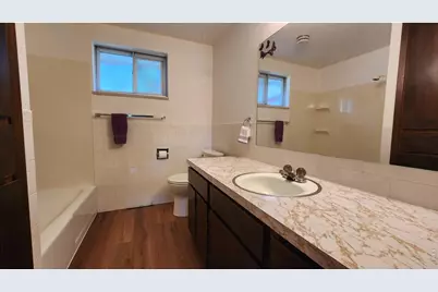 521 W 33rd St, Loveland, CO 80538 - Photo 18