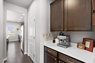 1430 Larimer Ridge Pkwy, Timnath, CO 80547 - Photo 8