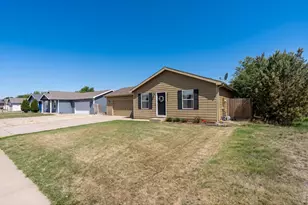 3705 Riverside Pkwy, Evans, CO 80620 - Photo 4
