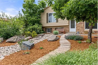 4307 Hummingbird Dr, Fort Collins, CO 80526 - Photo 2