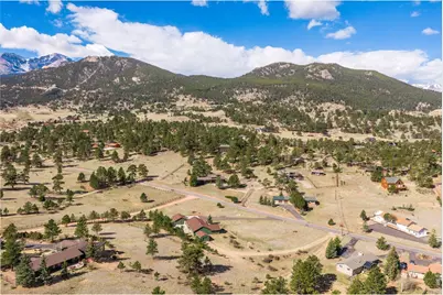 2758 Carriage Dr, Estes Park, CO 80517 - Photo 46