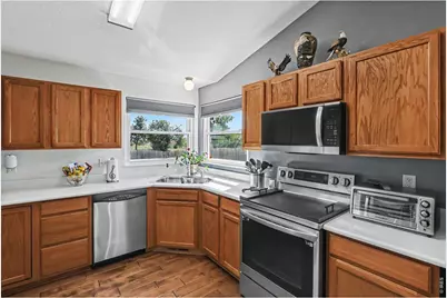 620 E 3rd St, Eaton, CO 80615 - Photo 4