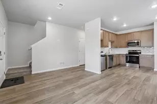 1494 Coral Pl, Longmont, CO 80504 - Photo 4