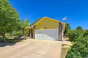 3513 Gunbarrel Ct, Evans, CO 80620 - Photo 2
