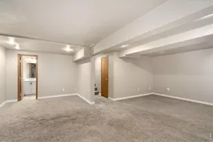 883 W 44th St, Loveland, CO 80538 - Photo 40