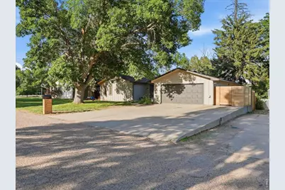 2124 Sandstone Dr, Fort Collins, CO 80524 - Photo 2