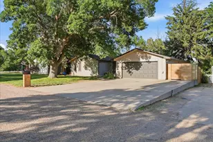 2124 Sandstone Dr, Fort Collins, CO 80524 - Photo 2