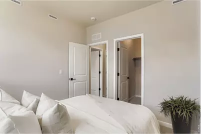 2819 Bear Springs Cir, Longmont, CO 80503 - Photo 24