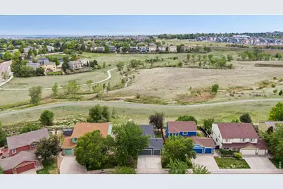 2758 E 109th Ave, Northglenn, CO 80233 - Photo 4