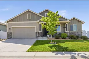 1815 Holloway Dr, Windsor, CO 80550 - Photo 2