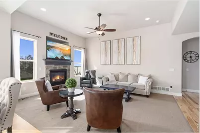 1815 Holloway Dr, Windsor, CO 80550 - Photo 8