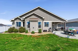 1815 Holloway Dr, Windsor, CO 80550 - Photo 38
