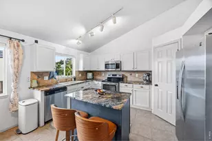 3190 E 94th Dr, Thornton, CO 80229 - Photo 4