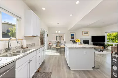 1324 Country Ct, Longmont, CO 80501 - Photo 10