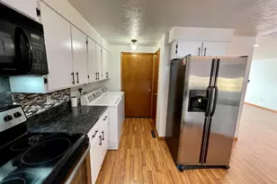 2327 W 18th St, Loveland, CO 80538 - Photo 26
