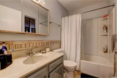 1050 S Saint Vrain Ave #B-1, Estes Park, CO 80517 - Photo 16