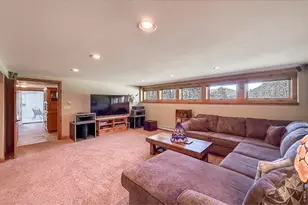 850 East Ln, Estes Park, CO 80517 - Photo 28